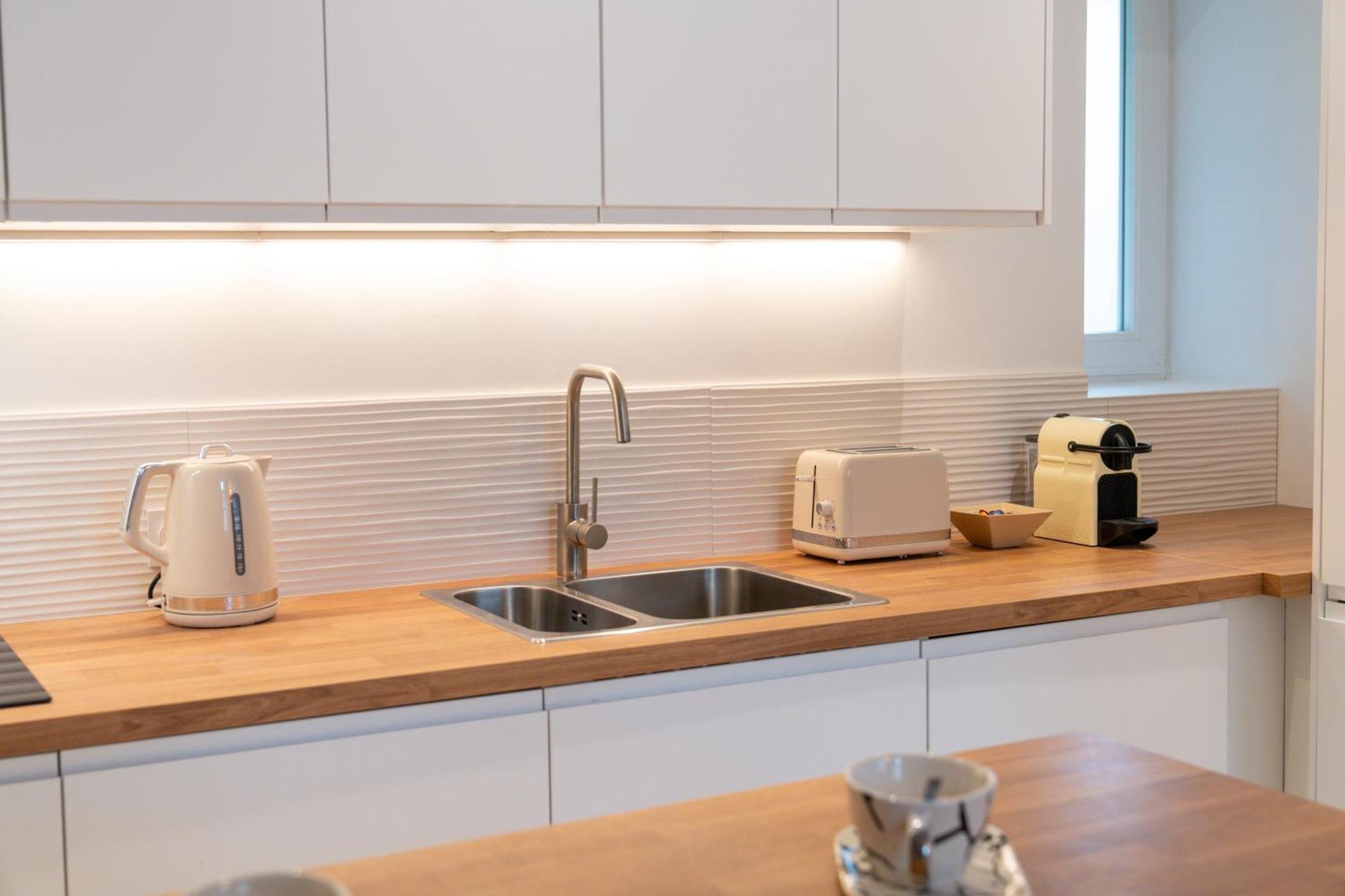 Velvet - Best Keys - Maison Duplex Elegante - Plein Centre Ville - Deco Minimaliste & Cosy - Literie Haut De Gamme - 2 Chambres Separees - Lit Queen Size & 1 Canape Convertible - Smart Tv - Wifi Fibre - Check-In Autonome Sens Exterior photo